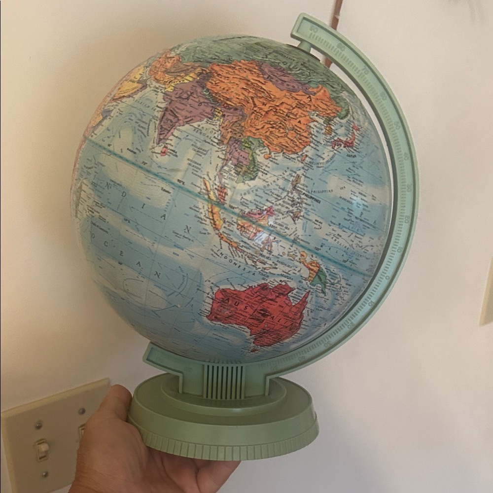 Vtg Replogle World Scholar Series Globe 9” Mid Century Modern Retro Desk Decor